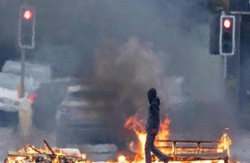 ايرلندا الشمالية تحتفل بمئويتها على خلفية حزينة 