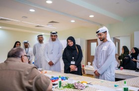  متحف زايد الوطني ومستشفى الأمل يطلقان برمجا لكبار المواطنين