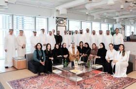 نهيان بن مبارك يزور منصة Hub71