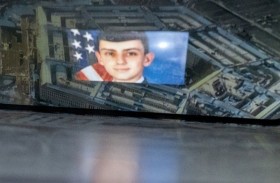 مسرّب وثائق الكونغرس يحظى بإشادة اليمين المتطرف في أمريكا