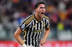 يوفنتوس يغلق الباب أمام الطامعين في فلاهوفيتش