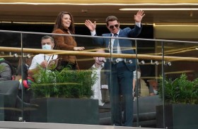 حقائب توم كروز تتعرض للسرقة  