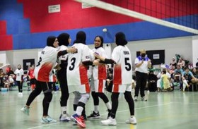 شرطة أبوظبي تُعزز «الرياضات النسائية» ببطولة لكرة الطائرة