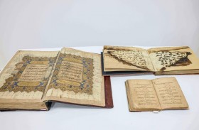 حاكم الشارقة يهدي مجمع القرآن الكريم أربعة مخطوطات لمصاحف نادرة