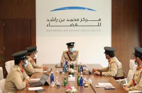 عبد الله المري يطلع على إنجازات مركز شرطة الراشدية