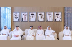 عمار بن حميد يقدم واجب العزاء في وفاة راشد بن علي الشعفار
