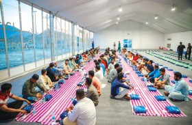 برعاية منصور بن محمد .. خيمة إفطار صائم تستقبل المسافرين عبر منفذ حتا الحدودي  