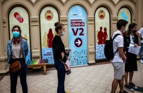 لهذه الأسباب يرفض المواطنون الروس التطعيم...!