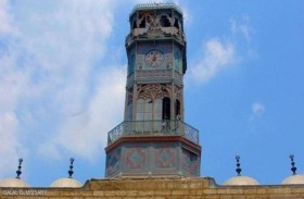 خبير فرنسي في مهمة لإصلاح أقدم ساعة في مصر
