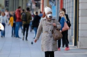 إسبانيا تعتزم التعامل مع فيروس كورونا كعدوى الإنفلونزا