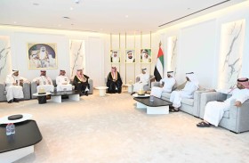 وفد سعودي يطلع على أبرز ممارسات الطاقة والبنية التحتية في حوكمة المشاريع التشغيلية