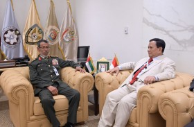 رئيس الأركان يبحث التعاون العسكري مع ضيوف معرضي يومكس وسيمتكس