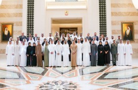 محمد بن راشد: تأهيل كوادرنا البشرية وتطوير العقول والكفاءات هو الخطوة الأهم 