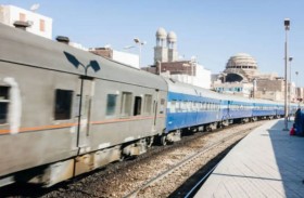فاجعة على سكة قطار تنهي حياة أب وطفليه 