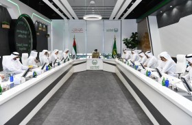 القائد العام لشرطة دبي يجتمع بمجلس رؤساء أقسام المباحث 