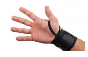 تطوير رباط يد يقيس الأنشطة الكهربائية للقلب