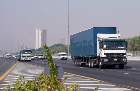 «طرق» و«شرطة دبي» تقرران رفع حظر  حركة الشاحنات على شوارع الإمارة حتى مساء غدا
