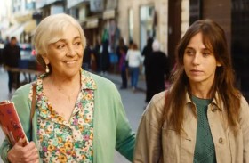 زنقة مالقة.. مخرجة مغربية تحوّل حزنها إلى فيلم «مدهش»