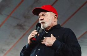 محافظ كاثوليكي يتحالف مع لولا ضد بولسونارو...!