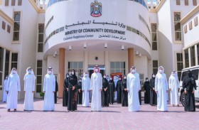 عمار النعيمي يزيح الستار عن لوحة 5 نجوم في مركز سعادة المتعاملين التابع لوزارة تنمية المجتمع بعجمان