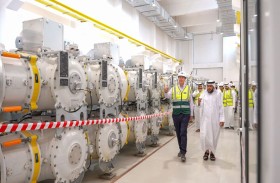 كهرباء الشارقة تنجز 8 محطات نقل وتوزيع وتواصل العمل في 15 مشروعًا إضافيًا