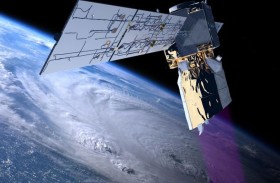 مناورة غير مسبوقة لإعادة قمر اصطناعي إلى الأرض 