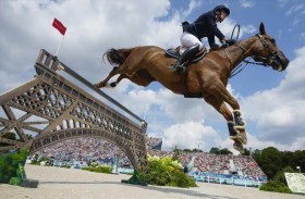 بريطانيا تفوز بذهبية قفز السدود في الفروسية بأولمبياد باريس 