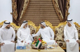 خليفة بن طحنون يواصل جولته على أسر شهداء الوطن في رأس الخيمة 