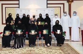 مجلس أولياء أمور دبا الحصن يكرم60  امرأة من الطاقم الطبي والإداري والمتطوعات في القطاع الصحي بدبا الحصن