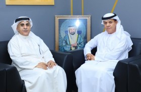 نادي دبا الحصن يستقبل عبد اللطيف الفردان في زيارة تفقدية لتعزيز دعم كرة السلة