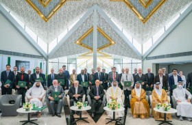 سلطان بن أحمد القاسمي يكرم عددا من علماء و باحثي جامعة الشارقة