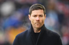 تشابي مدرب مؤقت.. وكلوب حلم بيريز