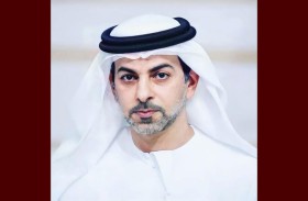 عمر بن زايد: العلم سيظل رمزاً للوحدة والكرامة