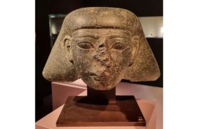 هولندا تعيد قطعة أثرية لمصر عمرها 3500 عام 