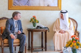 سعود بن صقر يستقبل المبعوث التجاري  للمملكة المتحدة وسفيرها لدى الدولة