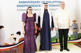 نهيان بن مبارك يحضر حفل السفارة الفلبينية بيومها الوطني