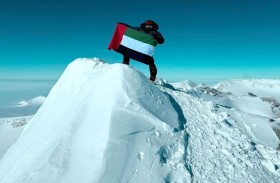 فاطمة العوضي تهدي إنجازها في القارة القطبية الجنوبية لرئيس الدولة و «أم الإمارات»
