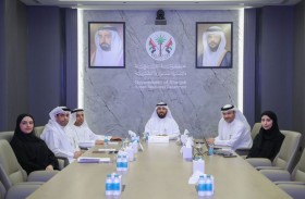 لجنة المنح التكميلية لمتقاعدي الشارقة تبحث تطوير آليات الدعم وتعزيز استدامته