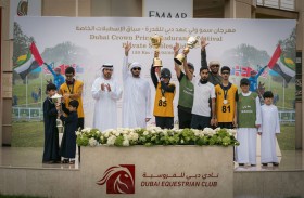 الفارسة فاطمة المري تتوج بكأس الإسطبلات الخاصة في مهرجان ولي عهد دبي للقدرة