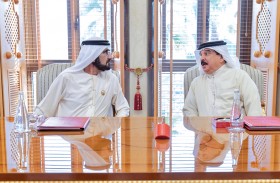 محمد بن راشد يلتقي ملك البحرين ويناقشان العلاقات الأخوية وتعزيز العمل الخليجي المشترك 
