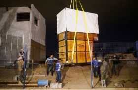 40 ساعة من السفر.. رحلة زرافة بحثاً عن الحب!