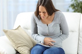 نصائح للمساعدة في تقليل الأعراض المؤلمة لانتفاخ المعدة
