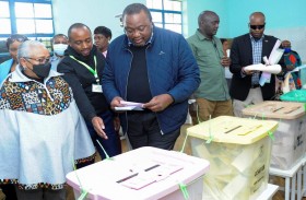 الكينيون ينتخبون رئيسهم في ظلّ أزمة غلاء المعيشة 