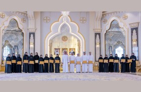 عمار بن حميد يستقبل أوائل الثانوية العامة في عجمان ويؤكد أن تفوقهم رصيد لمستقبل الوطن