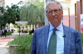 عكس الرائج.. فكرة «متفائلة» لبيل غيتس عن الذكاء الاصطناعي