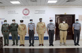 وفد من شرطة دبي يطلع على الممارسات المطبقة بمركزي شرطة خليفة والرحبة