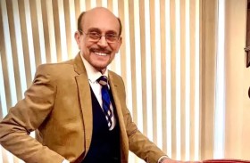 نقل الفنان محمد صبحي إلى المستشفى