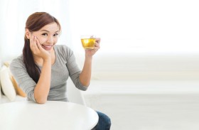 خبير يكشف سراً صحياً يحرق سعرات تعادل 20 دقيقة مشياً