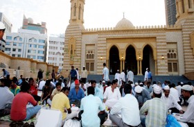 حملات العطاء تعظم الأجواء الإيمانية وتكافل مجتمعي للتسابق على الخير