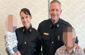 ضابط يضع طفله ابن الـ3 سنوات في السجن